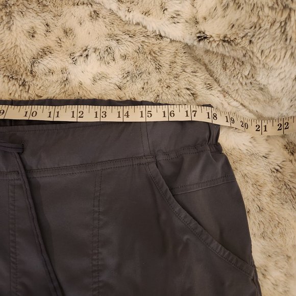 Marmot Gray Capri Pants Size XL - Picture 6 of 8